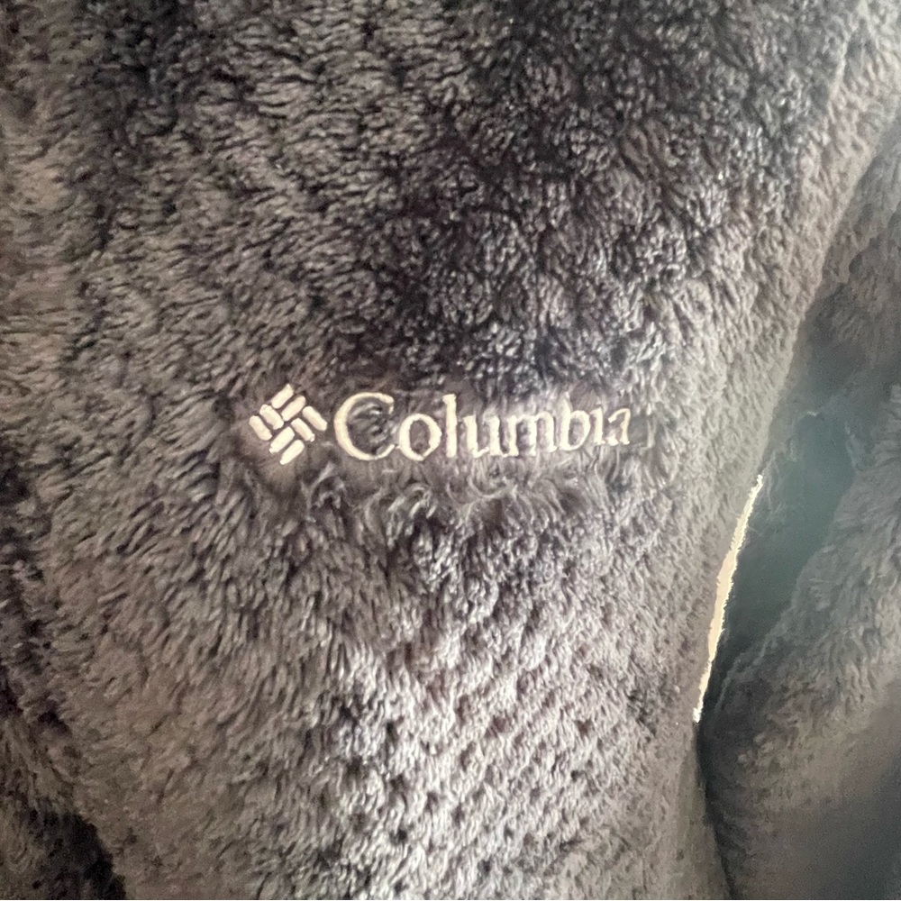 Columbia Women's Black Teddy Jacket - Picture 2 of 7